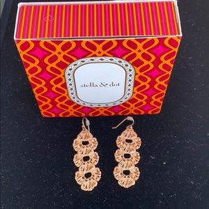 Stella & Dot Casablanca Chandelier earrings